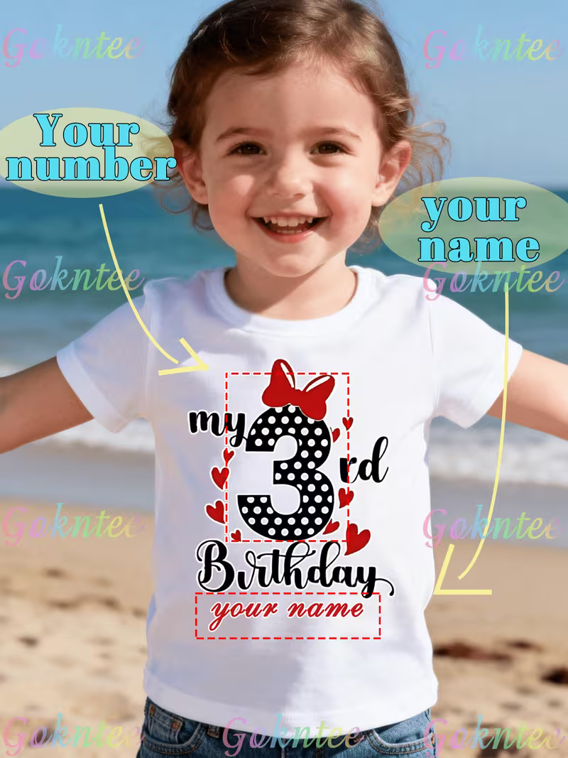 Camiseta de cumpleaños infantil de color blanco ,personalizable ,(se  le puede poner el dia del cumpleaños y el nombre del que cumple)   hay  mas colores, amarillo, verde,  negro y rojo diseño Minnie Mouse - Soñando en Azu