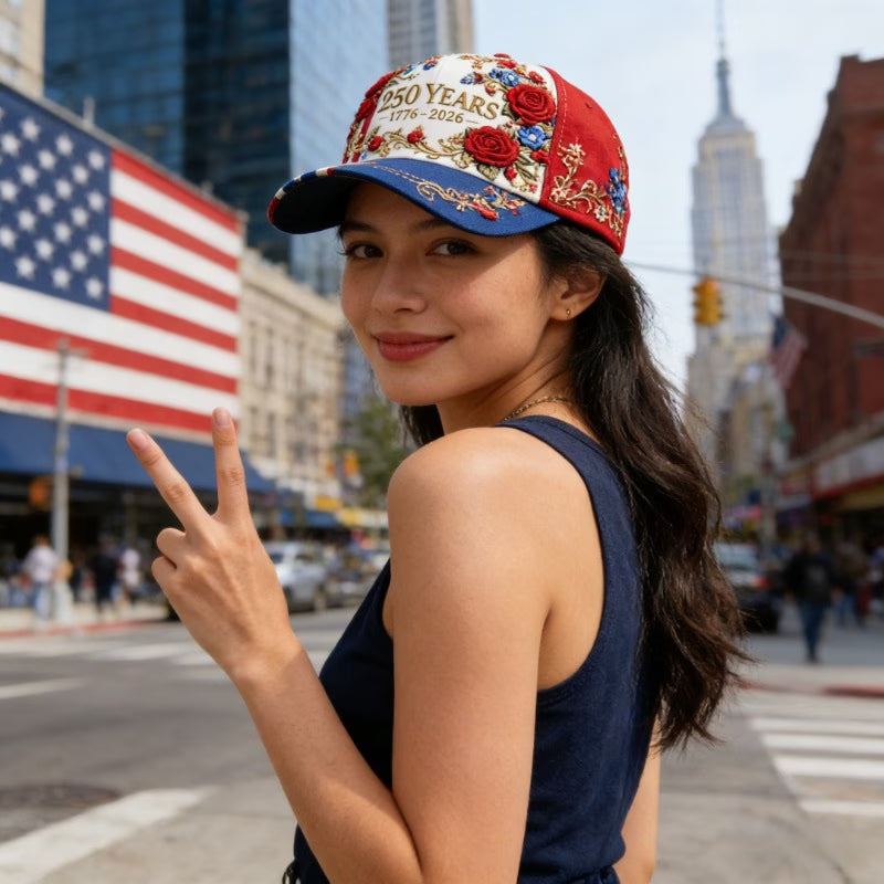 Gorra Mujer 250 Aniversario USA | Rosas 3D y Bandera | Talla Única Ajustable | 1776-2026