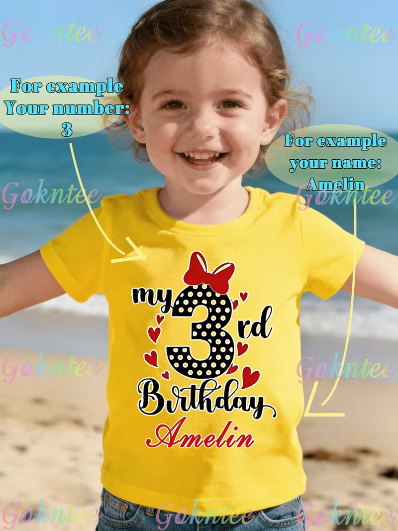 Camiseta de cumpleaños infantil de color amarillo ,personalizable ,(se  le puede poner el dia del cumpleaños y el nombre del que cumple)   hay  mas colores, Negro, verde, blanco y rojo diseño Minnie Mouse - Soñando en Azu