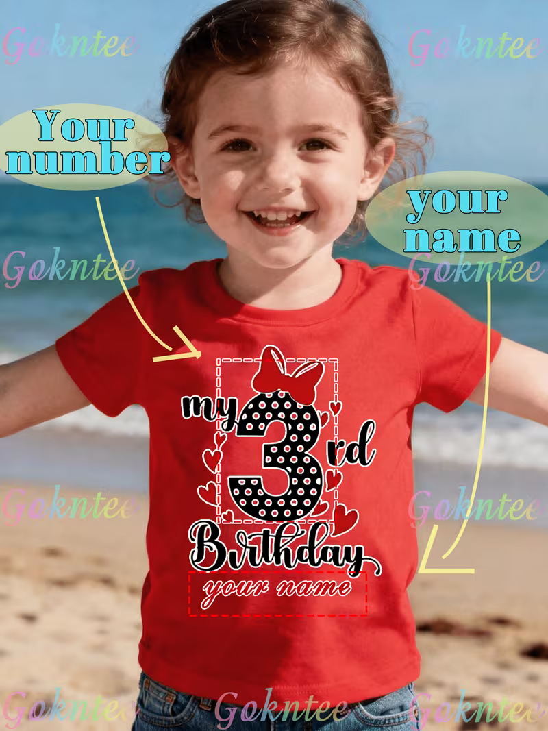 Camiseta de cumpleaños infantil de color rojo ,personalizable ,(se  le puede poner el dia del cumpleaños y el nombre del que cumple)   hay  mas colores, amarillo, verde, blanco y negro diseño Minnie Mouse - Soñando en Azu